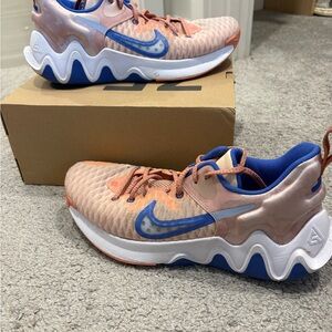 Nike Men’s Sneakers - Peach and Blue